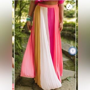 Luxxel Knife Pleat Maxi Skirt